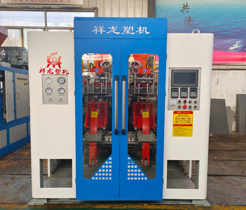 16、全自動(dòng)75吹塑機(jī)1.jpg