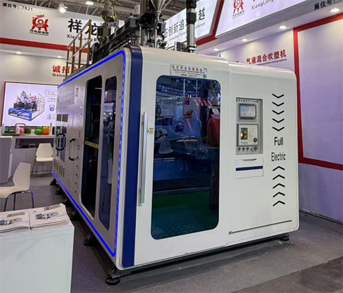 全電動(dòng)25升包層液位線(xiàn)吹塑機(jī)